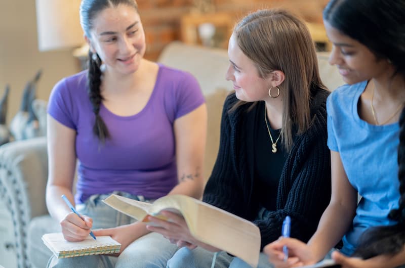 Image of Family Information Service Now Available at Your Local Family Hub